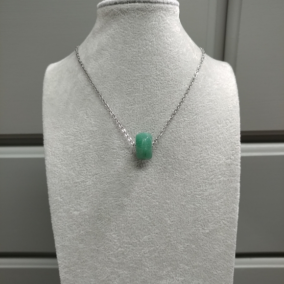 Green Aventurine Necklace Natural Gemstone Crystal Pendant Stainless-Steel 17.7" - Picture 4 of 17